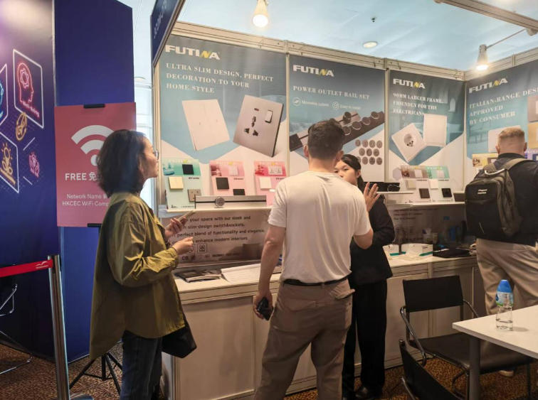 hong-kong-international-lighting-fair_05.jpg
