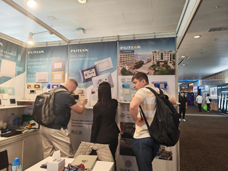 hong-kong-international-lighting-fair_06.jpg